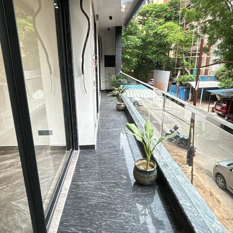 Balcony, sector 21 3 Bedroom 1100 Sq.Ft. Builder Floor In Sector 21 Gurgaon 9825295