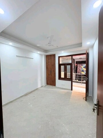 Room in 2 BHK Builder Floor at Chattarpur – for Rent