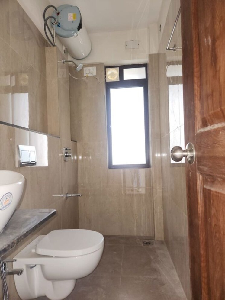 Bathroom, jay prakash nagar 2 Bedroom 850 Sq.Ft. Apartment In Jay Prakash Nagar Mumbai 9825292