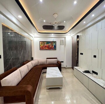 Building Lobby in 2 BHK Apartment at Apex Anuradha Apartments, Paschim Vihar – for Rent