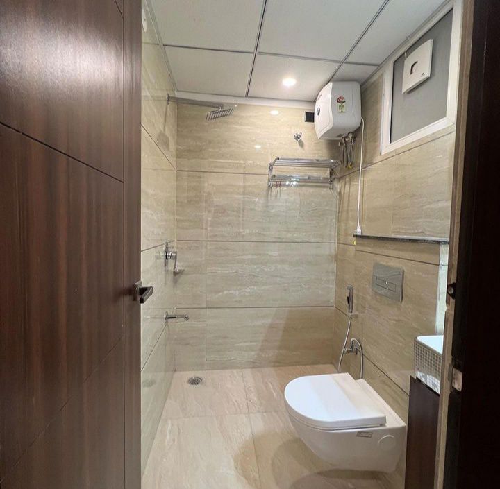 2 BHK + Servant Room Apartment For Rent in Apex Anuradha Apartments