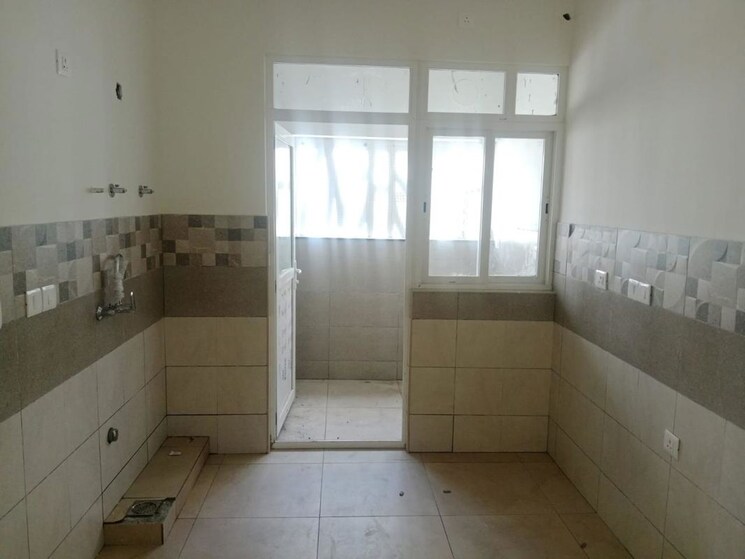 Bathroom, meridian-park-at-the-prestige-city 3.5 Bedroom 1865 Sq.Ft. Apartment In Sarjapur Road Bangalore 9825309