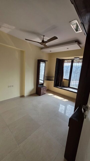 Bedroom in 2 BHK Apartment at Kukreja Residency, Chembur – for Sale