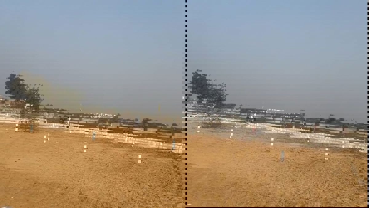 Plot For Sale in Theekariya