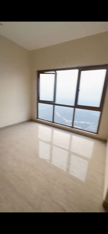 Room in 2 BHK Apartment at Sheth Auris Serenity Tower 1, Malad West – for Rent