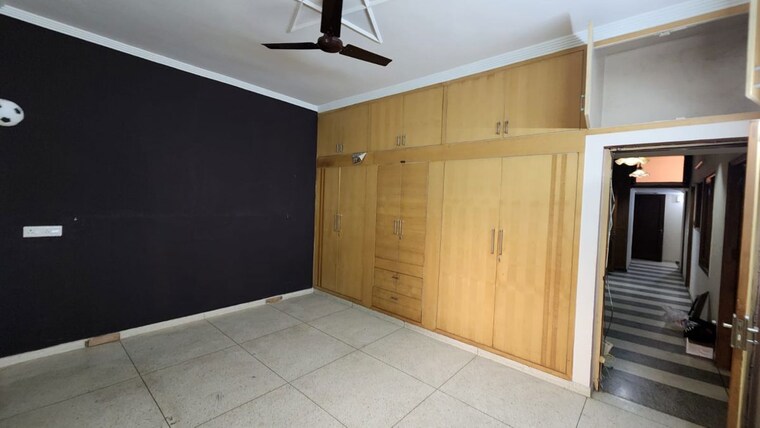 Kitchen, greater kailash 3 Bedroom 1800 Sq.Ft. Builder Floor In Greater Kailash Delhi 9825401