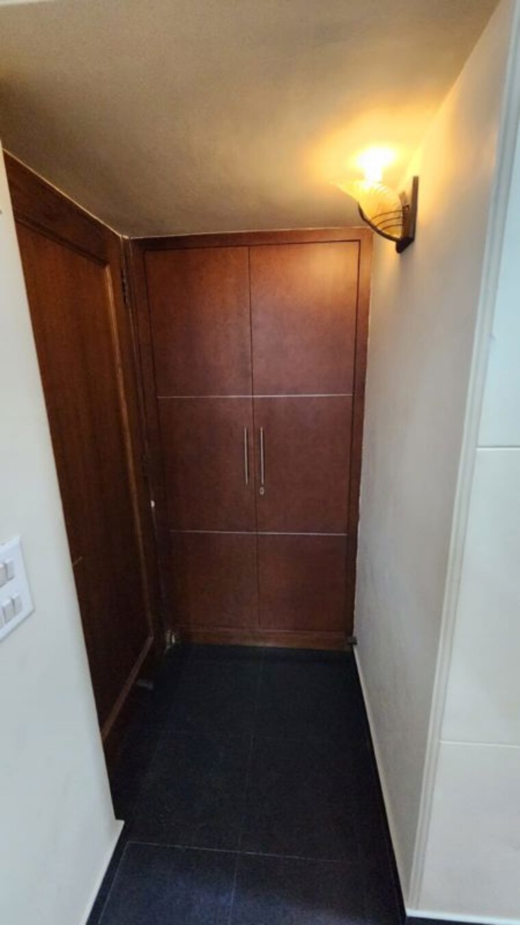 undefined, greater kailash 3 Bedroom 1800 Sq.Ft. Builder Floor In Greater Kailash Delhi 9825401