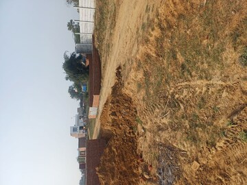  Plot For Sale in Nacholi