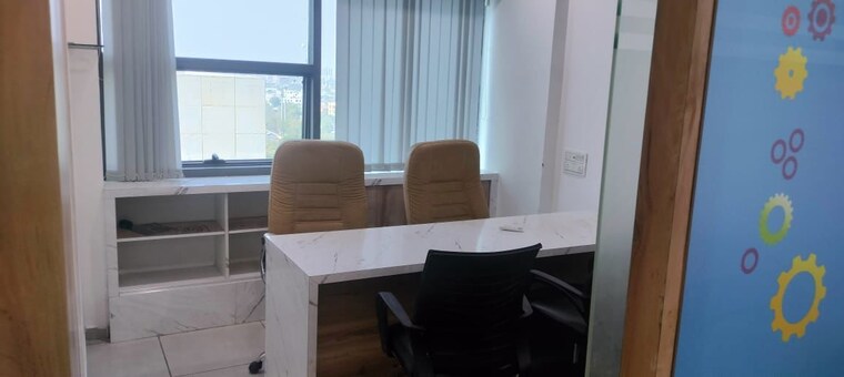 Team Area, thaltej Commercial Office Space 913 Sq.Ft. In Thaltej Ahmedabad 9825430