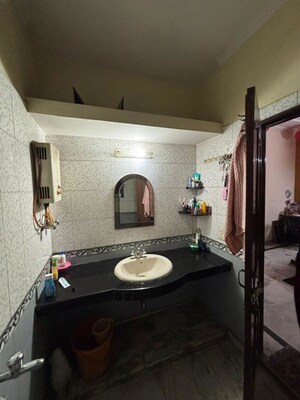 Bathroom in 3 BHK Builder Floor at Sector 15 – for Rent