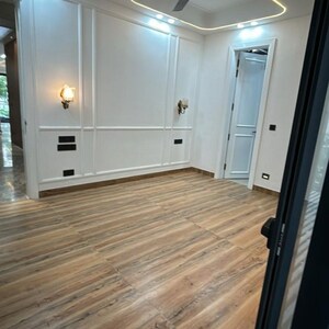 Room in 3 BHK Builder Floor at Sector 21 – for Sale