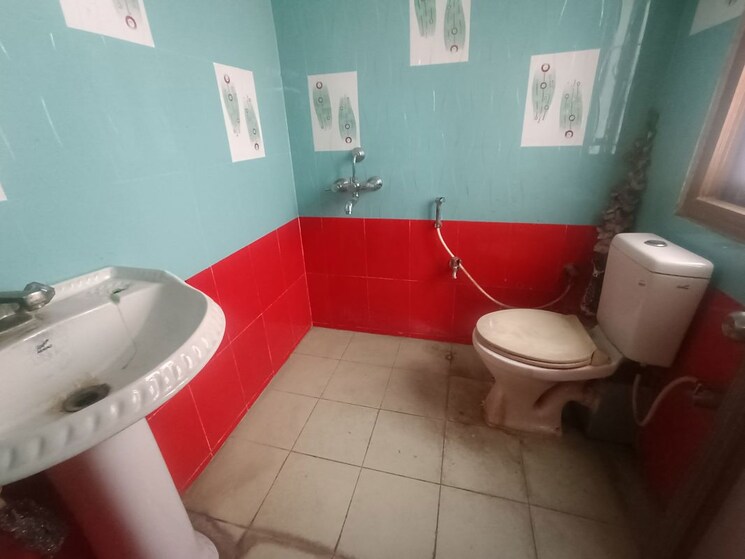 Team Area, exhibition road Commercial Office Space 1000 Sq.Ft. In Exhibition Road Patna 9825449