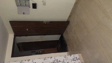 Bedroom in 3 BHK Builder Floor at Surendra Avenue 69, Sector 69 – for Rent