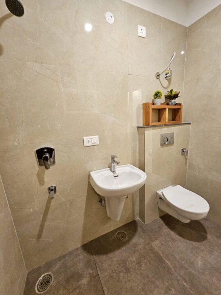 Bathroom, ambala highway 3 Bedroom 1625 Sq.Ft. Apartment In Ambala Highway Zirakpur 9825452