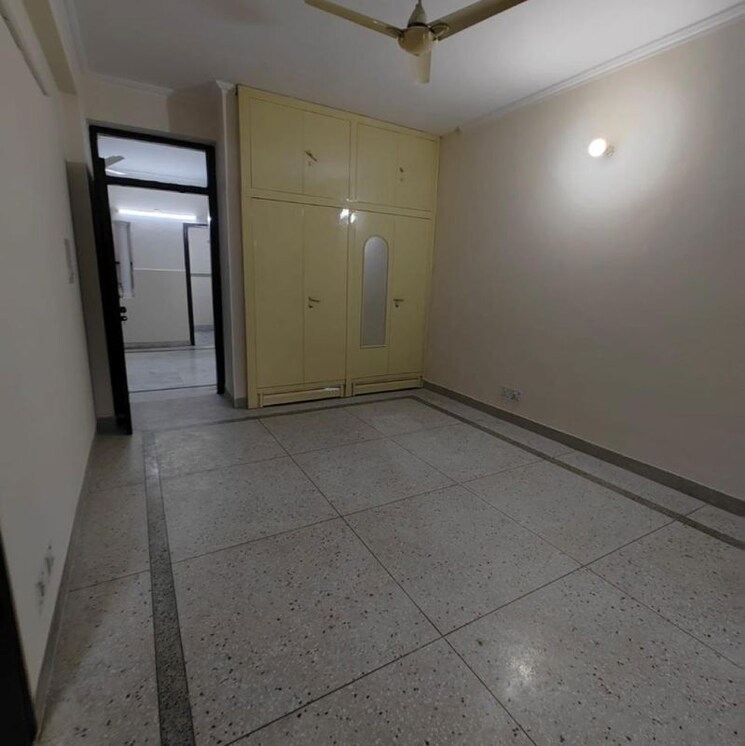 Room, aravali-hills 3 Bedroom 1800 Sq.Ft. Apartment In Sector 56 Gurgaon 9825474