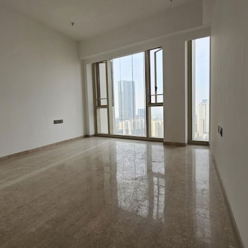 Room in 3 BHK Apartment at Lodha The Park, Century Mills – for Rent