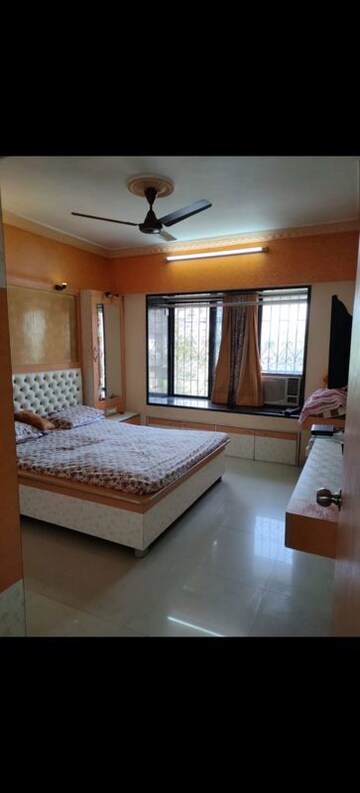 Bedroom in 3 BHK Apartment at Khandwala Arcade, Malad East – for Rent