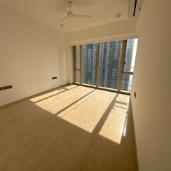 3 BHK + Servant Room Apartment For Rent in Lodha The Park