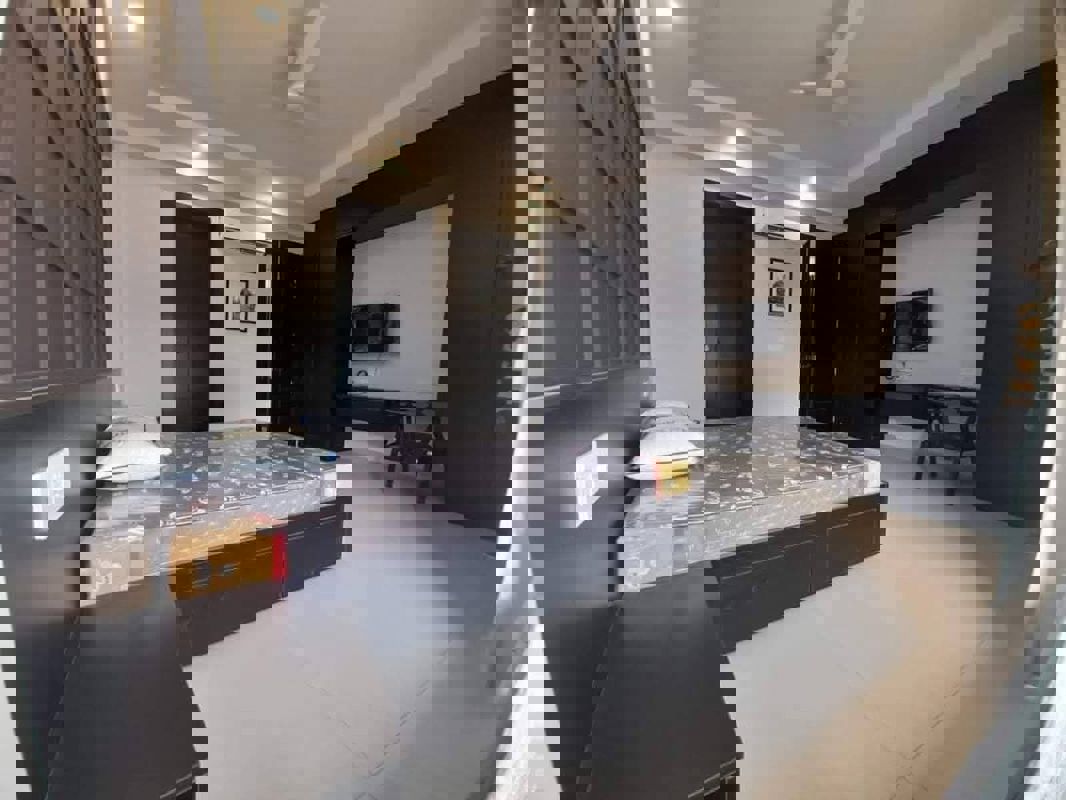 2 BHK Apartment For Rent in Mahagun Mywoods