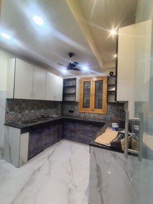 Kitchen in 3 BHK Builder Floor at Sector 46 – for Rent