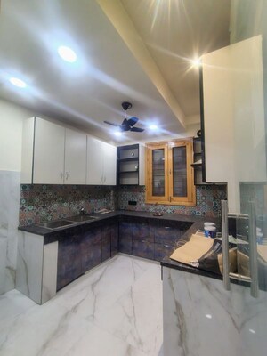 Kitchen in 3 BHK Builder Floor at Sector 46 – for Rent