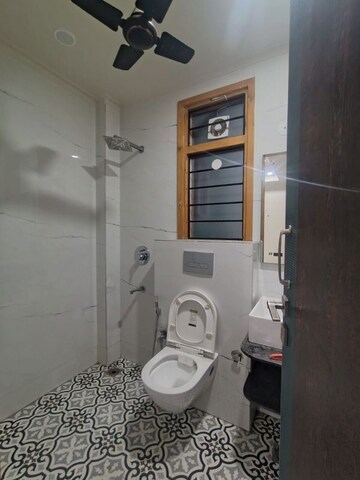 Master Bedroom in 3 BHK Builder Floor at Sector 46 – for Rent