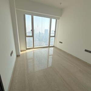 Room in 3 BHK Apartment at Lodha The Park, Century Mills – for Rent