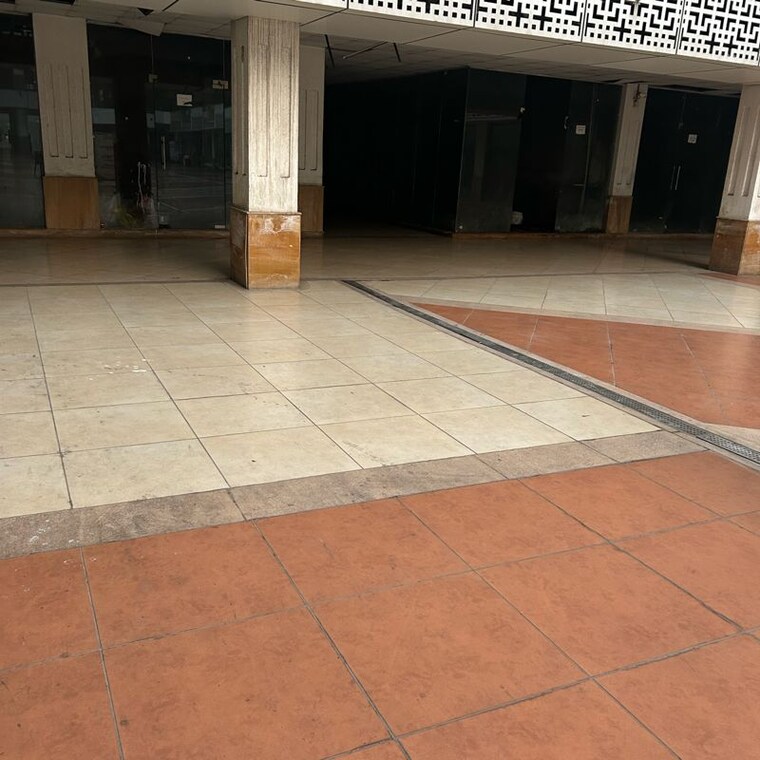  Parking, sector 61 Commercial Shop 543 Sq.Ft. In Sector 61 Sonipat 9825532