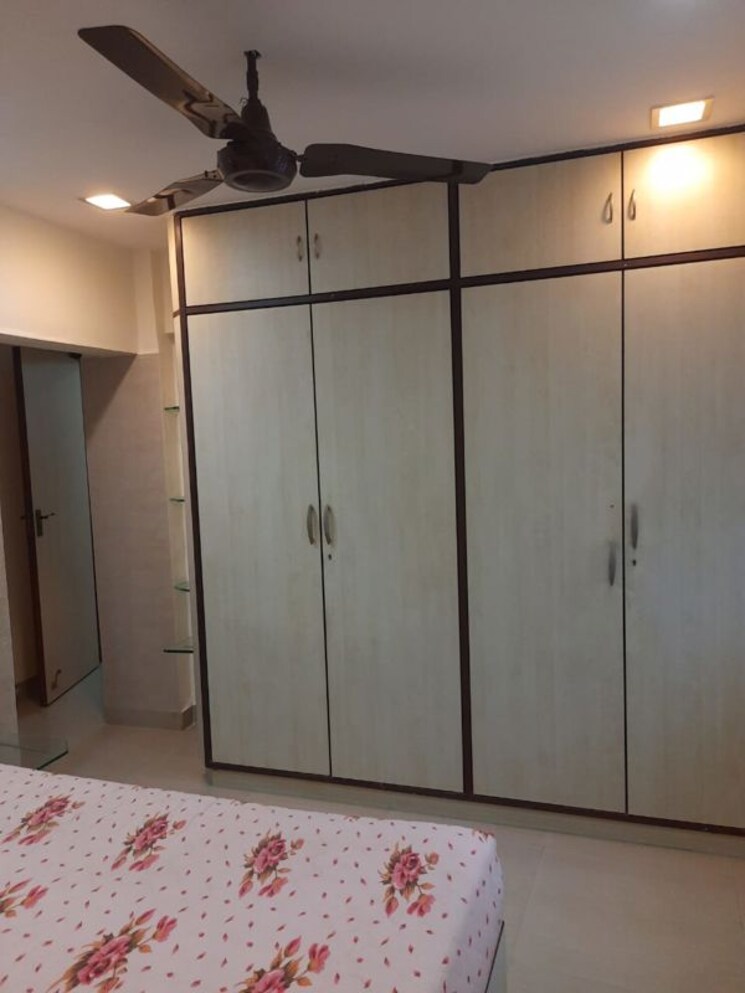 Bedroom, morumal-mansion 3 Bedroom 1600 Sq.Ft. Apartment In Khar West Mumbai 9825524
