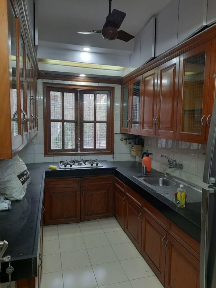 Kitchen, morumal-mansion 3 Bedroom 1600 Sq.Ft. Apartment In Khar West Mumbai 9825524