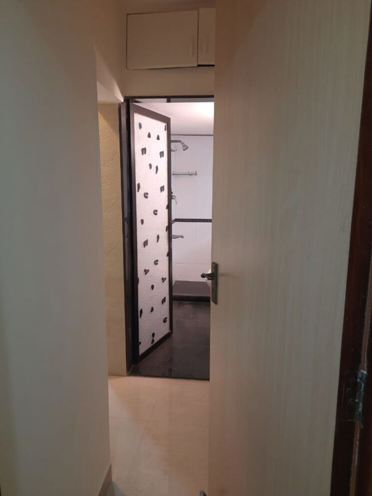 Room, morumal-mansion 3 Bedroom 1600 Sq.Ft. Apartment In Khar West Mumbai 9825524