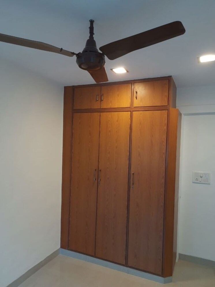 undefined, morumal-mansion 3 Bedroom 1600 Sq.Ft. Apartment In Khar West Mumbai 9825524