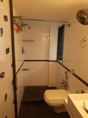 Furnished Amenities in 3 BHK Apartment at Morumal Mansion, Khar West – for Rent