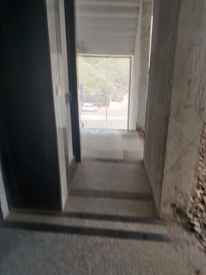 Team Area in  Showroom at Green Park – for Rent