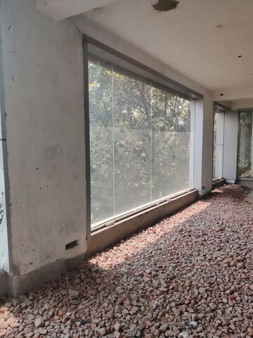 Team Area in  Showroom at Green Park – for Rent