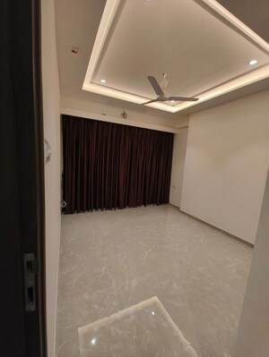 Room in 1 BHK Apartment at Kulswamini Brahmand, Thakurli – for Sale