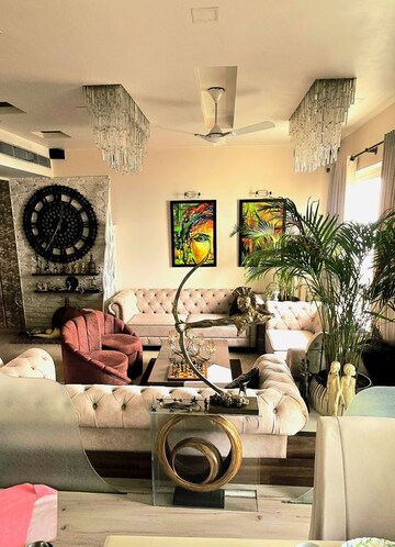 Living Room in 4 BHK Apartment at BPTP Mansions, Sector 66 – for Sale