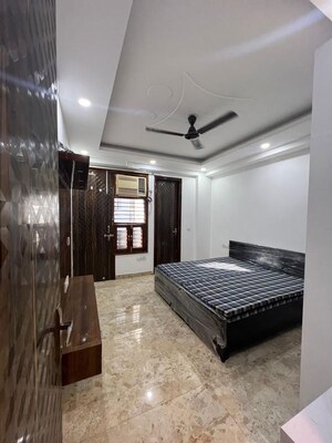 Bedroom in 3 BHK Builder Floor at Huda Staff Colony, Sector 46 – for Rent