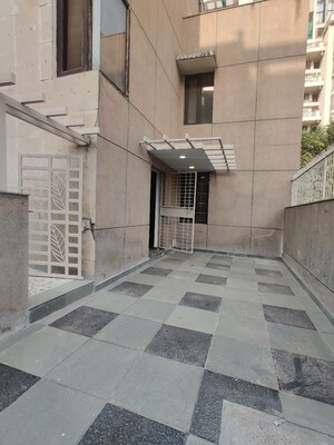 Kitchen in 4 BHK Builder Floor at Unitech South City II, Sector 50 – for Sale