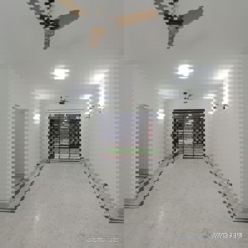 4 BHK + Pooja Room,Servant Room,Study Room,Extra Room Builder Floor For Sale in Unitech South City II