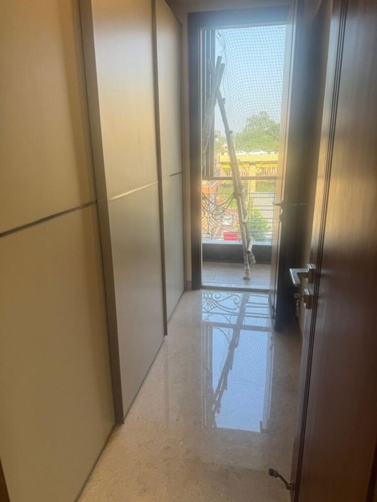 Room, vasant vihar 4 Bedroom 5400 Sq.Ft. Builder Floor In Vasant Vihar Delhi 9825602