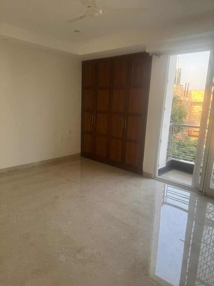 Room, vasant vihar 4 Bedroom 5400 Sq.Ft. Builder Floor In Vasant Vihar Delhi 9825602