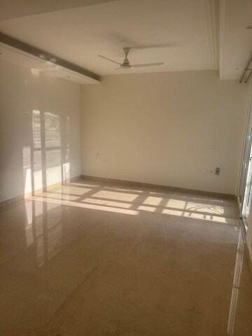 Room in 4 BHK Builder Floor at Vasant Vihar – for Rent