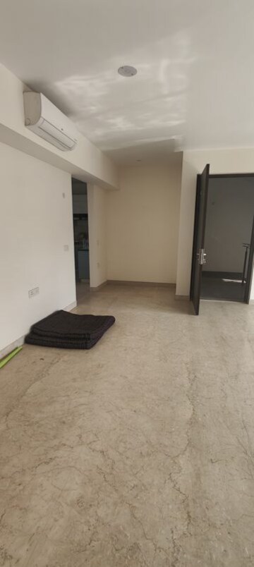 Room in 3 BHK Apartment at Adani Samsara Vilasa, Sector 63 – for Rent