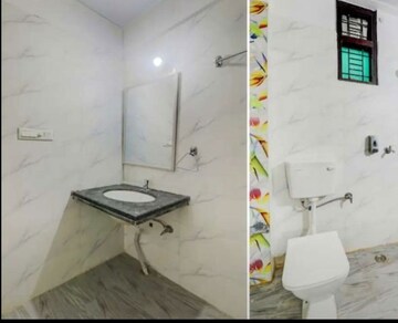 Attached Bathroom in 2 BHK Apartment at Hazratganj – for Rent