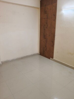 Room in 3 BHK Apartment at BPTP Park 81, Sector 81 – for Rent
