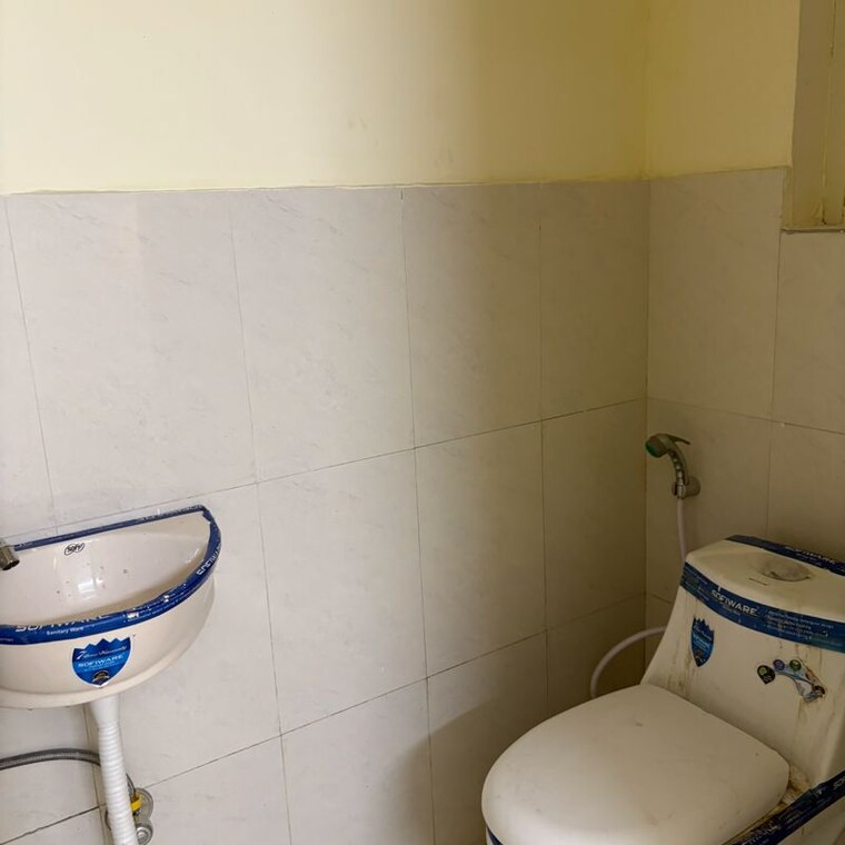 Bathroom, pyramid-altia 1 Bedroom 396 Sq.Ft. Apartment In Sector 70a Gurgaon 9825622