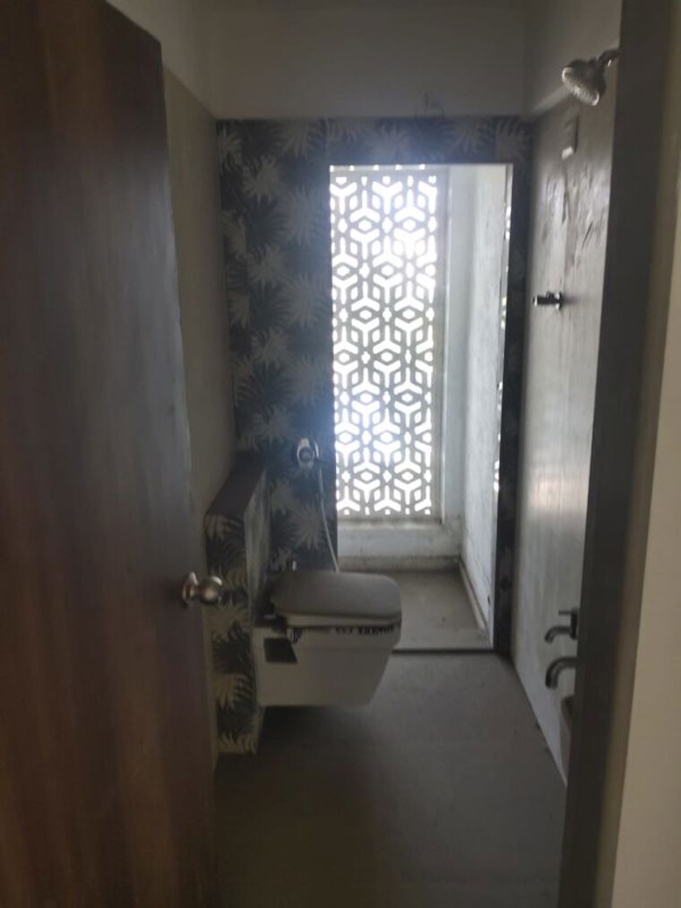 Living Room, giriraj-chs-naupda 3 Bedroom 925 Sq.Ft. Apartment In Naupada Thane 9825628