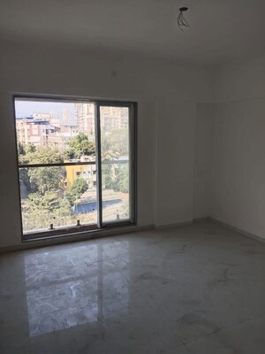 Room in 3 BHK Apartment at Giriraj CHS Naupda, Naupada – for Sale