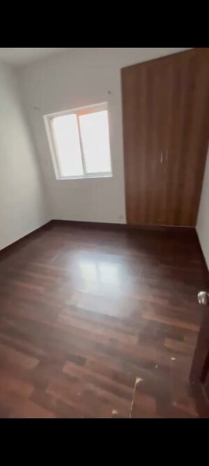 Room in 3 BHK Apartment at Paras Tierea, Sector 137 – for Sale